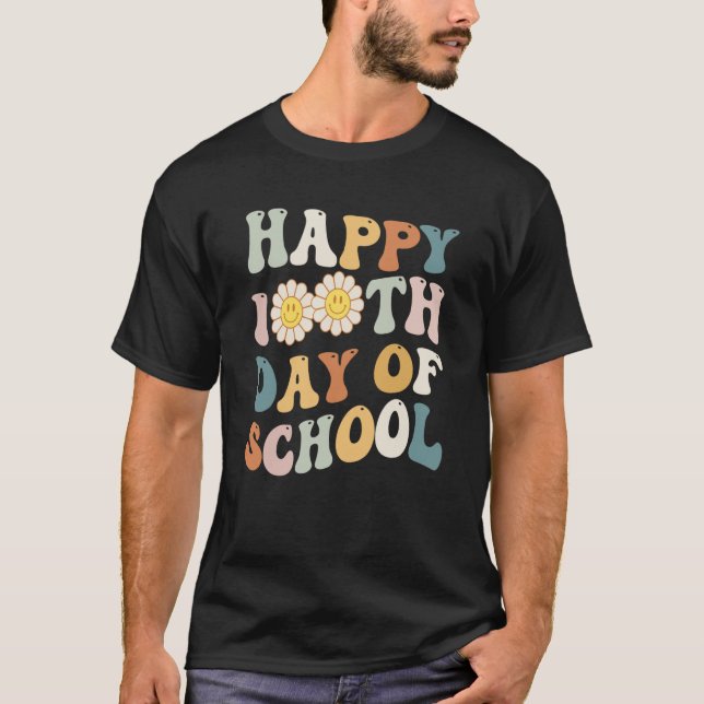 Camiseta Happy 100 Days of School for Teacher Retro Groovy  (Frente)