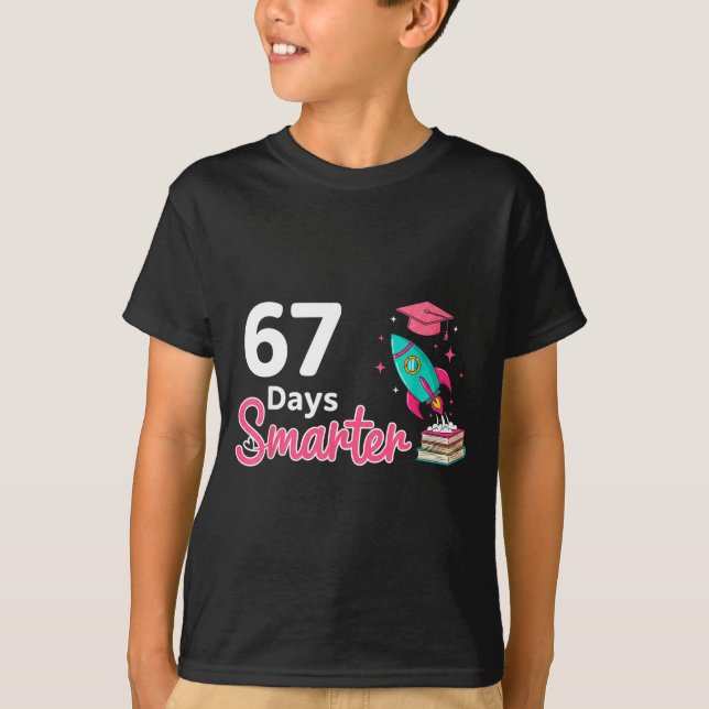 Camiseta Happy 67 Days Smarter School Student Teacher Kids  (Frente)