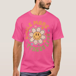 Camiseta Happy Face Daisy Smile More Stress Less Groovy Ret