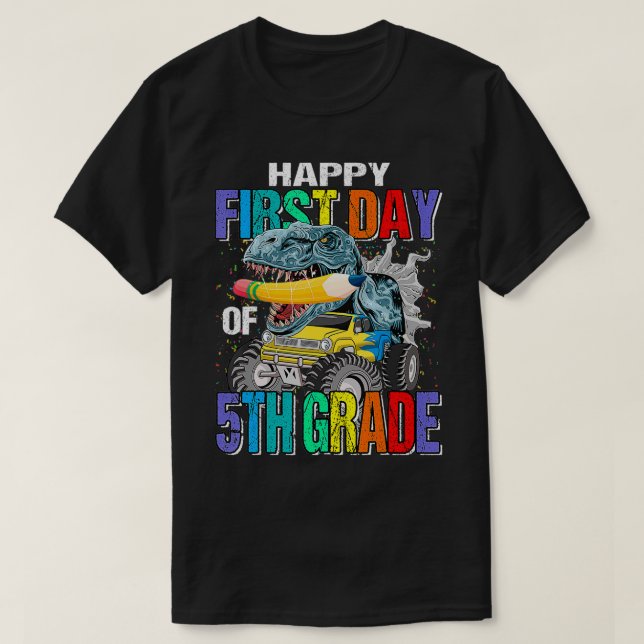 Camiseta Happy First Day Of 5th Grade Monster Truck Dinosau (Frente do Design)