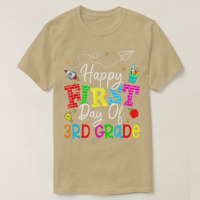 Camiseta Happy First Day Of Third Grade Teacher Back To Sch (Frente do Design)