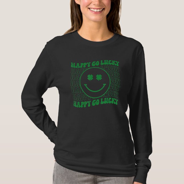Camiseta Happy Go Lucky Retro Groovy St Patricks Day Funny  (Frente)