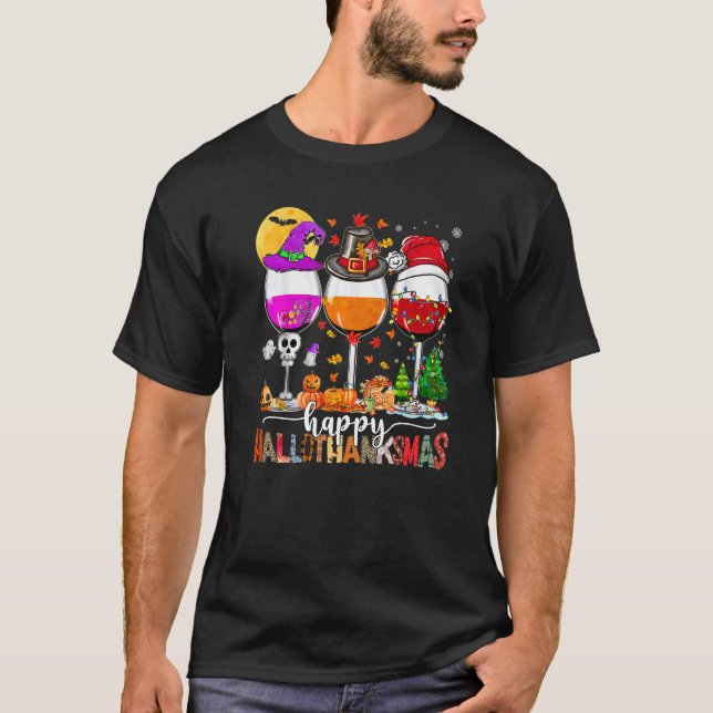 Camiseta Happy Hallothanksmas Wine Glasses Witch Santa Hat  (Frente)