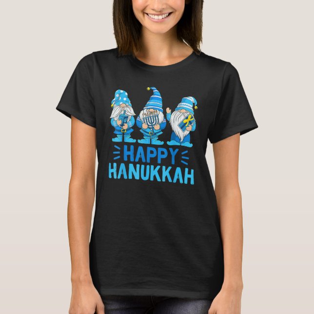 Camiseta Happy Hanukkah 2022 Gnomes Menorah Dreidel Costume (Frente)