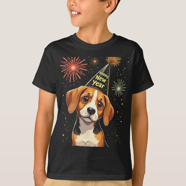 Camiseta Happy New Year 2025 Eve Firework Dog Funny Beagle  (Frente)