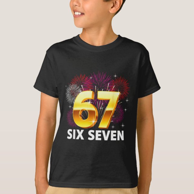 Camiseta Happy New Year 2026 New Year's Eve Party 67 Six Se (Frente)