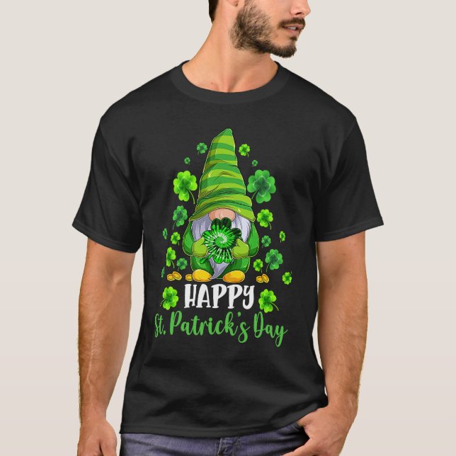 Camiseta Happy St Patrick's Day Gnome Tie Dye Shamrock (Frente)