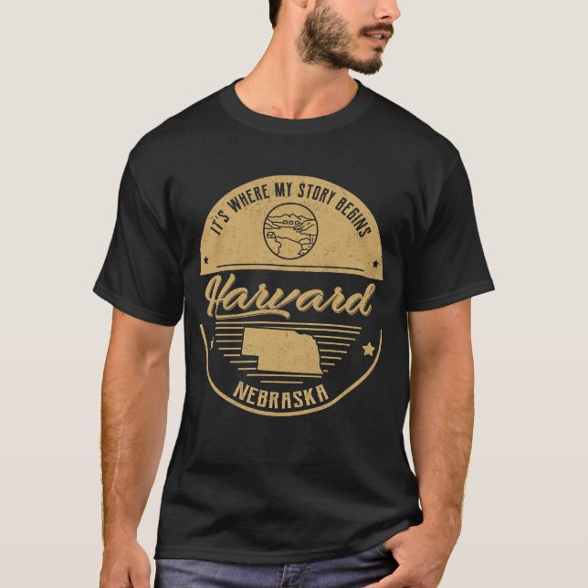 Camiseta Harvard Nebraska É onde minha história começa (Frente)