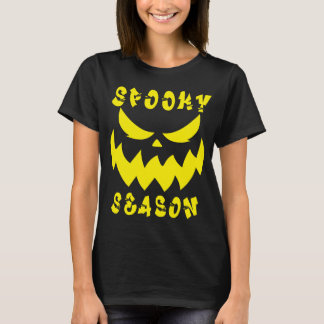 Camiseta Haunted Heart: Spooky Season Fashion
