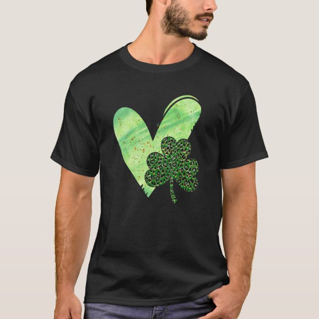 Camiseta Heart Leopard C Shamrock Lucky Dia de São Patrício (Frente)