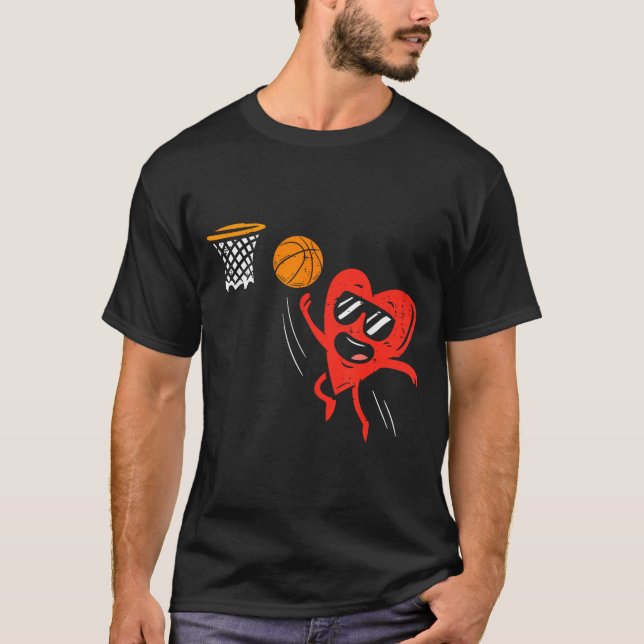 Camiseta Heart Playing Basketball Cute Valentines Day Srts  (Frente)