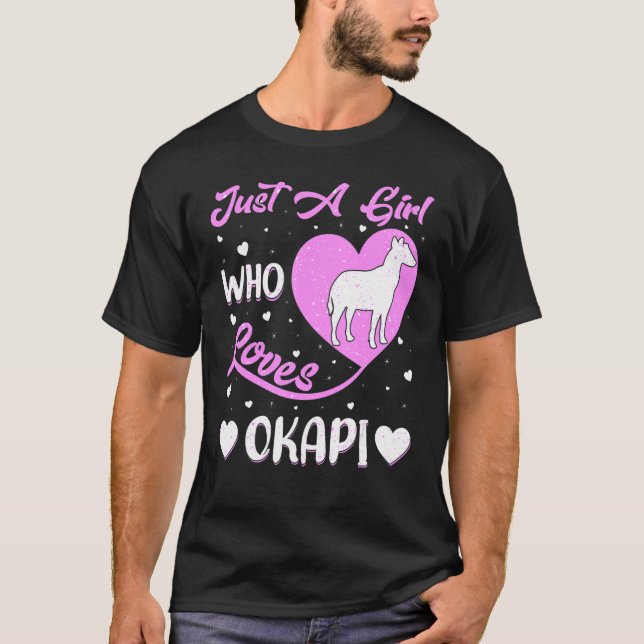 Camiseta Heart Shape Okapi Apenas Uma Menina Que Ama Okapi (Frente)