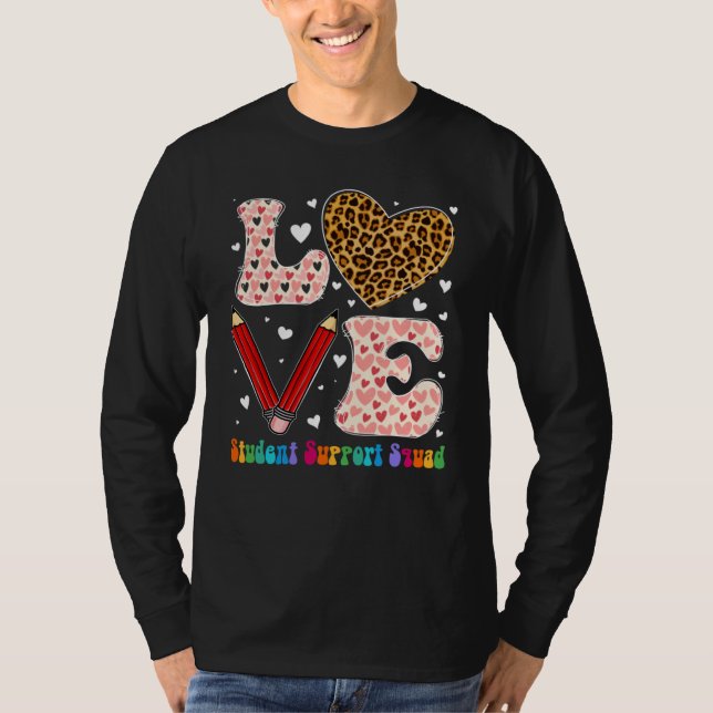 Camiseta Heart Student Support Squad Leopard Plaid Red Vale (Frente)