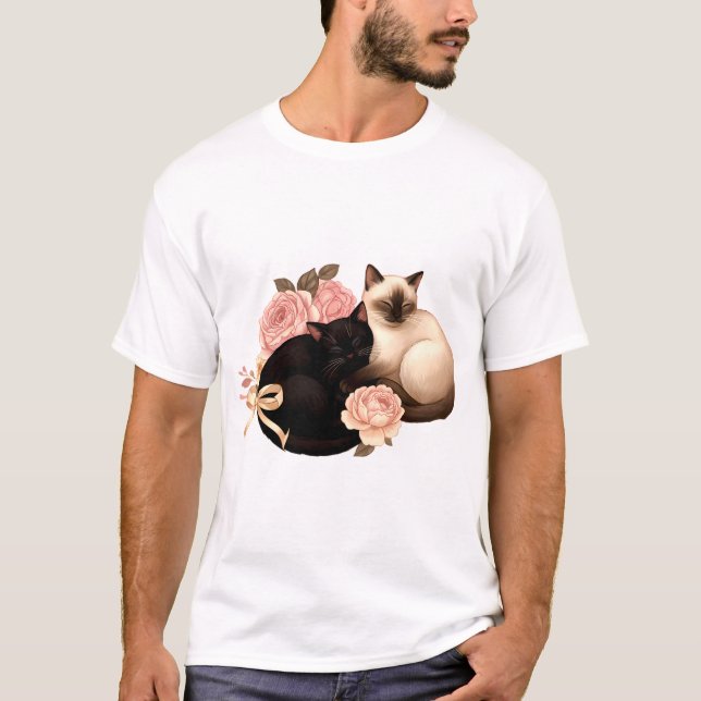 Camiseta Heartbound: Gatos Siameses e Pretos em Flor (Frente)