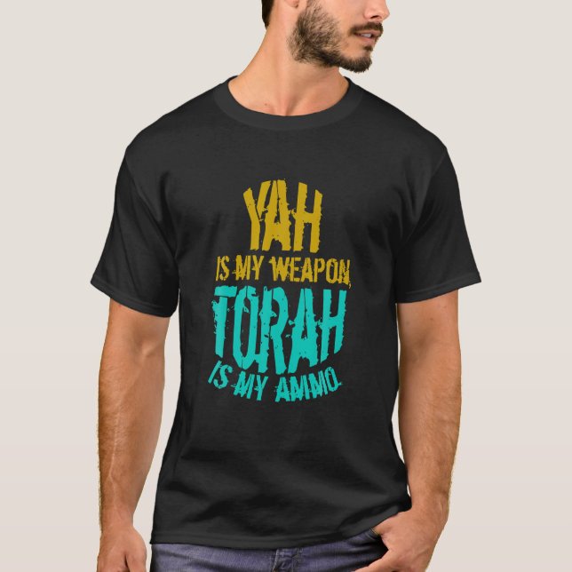 Camiseta Hebraico Israelita Vestuário Yah é minha arma Juda (Frente)