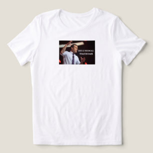 Camiseta Hegseth é delirante anti-MAGA