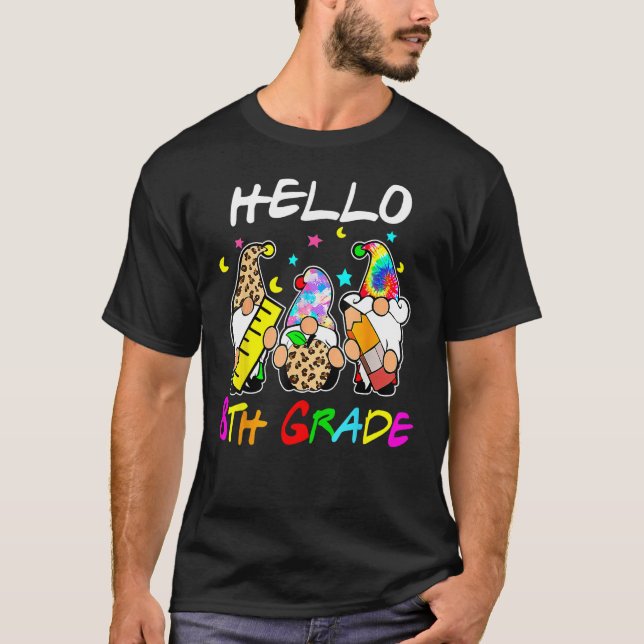 Camiseta Hello 8th Grade  Back To School Gnomies Tie Dye (Frente)