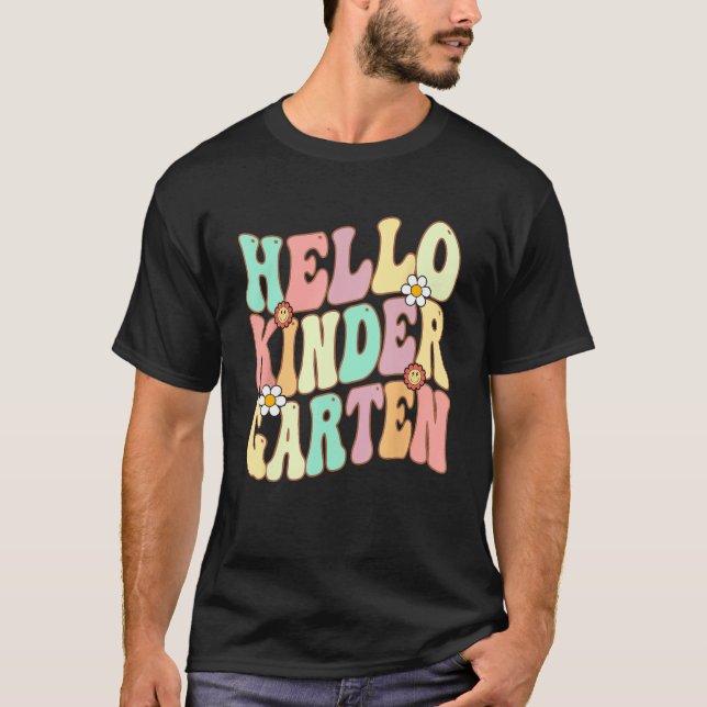 Camiseta Hello Kindergarten Team Kinder Back To School Teac (Frente)