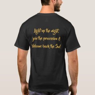 Camiseta Helly Aa! com o texto noturno