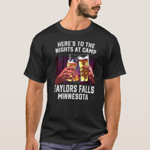 Camiseta Heres Às Noites Em Camp Taylors Cai Em Acampamento