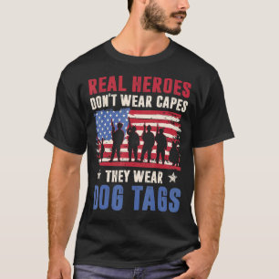 Camiseta Heróis de verdade não Vestem capas que Vestem Dog 