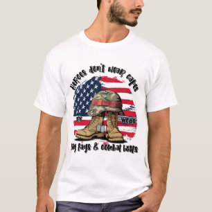 Camiseta Heróis - Vestem Dog tags e combatem botas