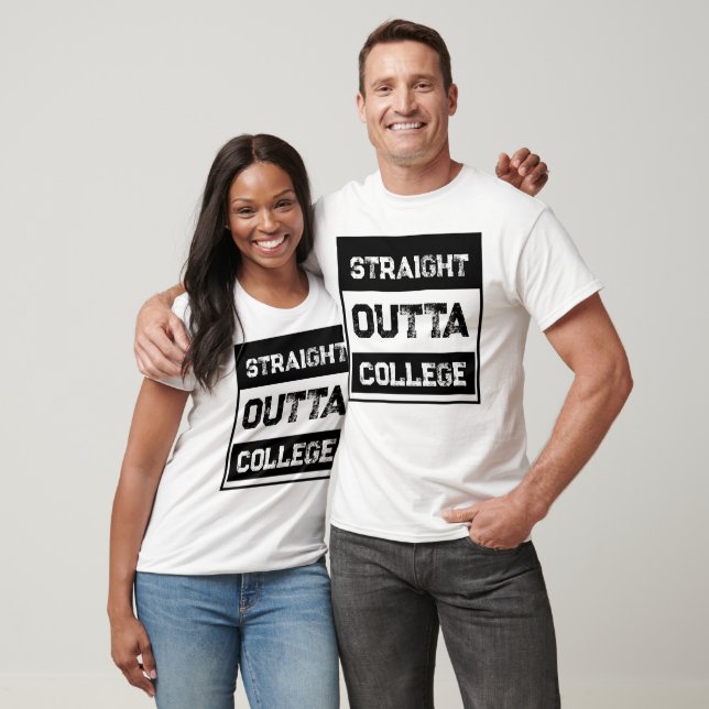 Camiseta Hetero fora da faculdade (Unissex)