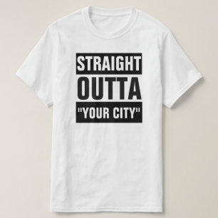 CAMISETA HETERO OUTTA DA "T-SHIRT SUA CIDADE"
