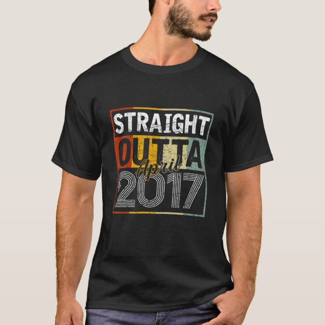 Camiseta Hetero Para Crianças Fora De Abril De 2017 Meninas (Frente)