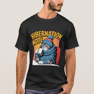 Camiseta Hibernation Mode Cat Winter Cozy Coffee Lover