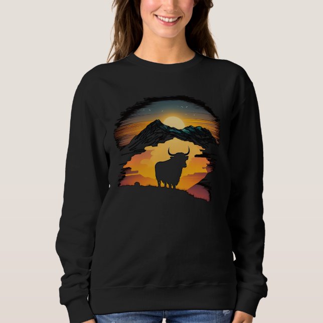 Camiseta Highland Cow Scottish Cattle Sunset (Frente)