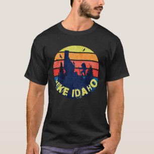 Camiseta Hiker Gear Hike Idaho Com Um Backgrogrou Retrosola