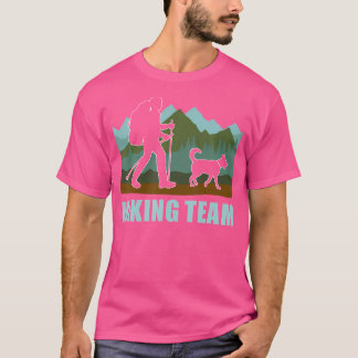 Camiseta Hiker Team Cachorro Caminhando Em Montanha Exterio