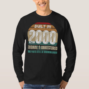 Camiseta Hilaridade Y2K: 2000 Original e Chá Não Restaurado