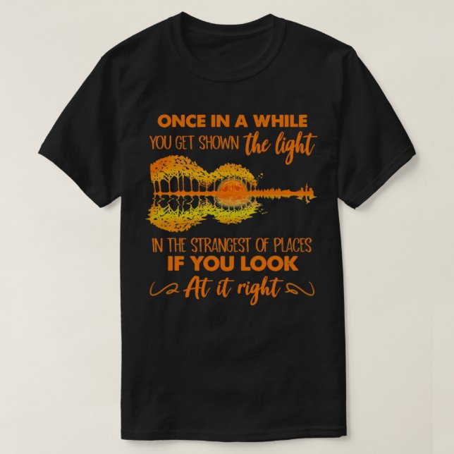 Camiseta Hippie De Vez Em Quando Você É Mostrado A Luz (Frente do Design)