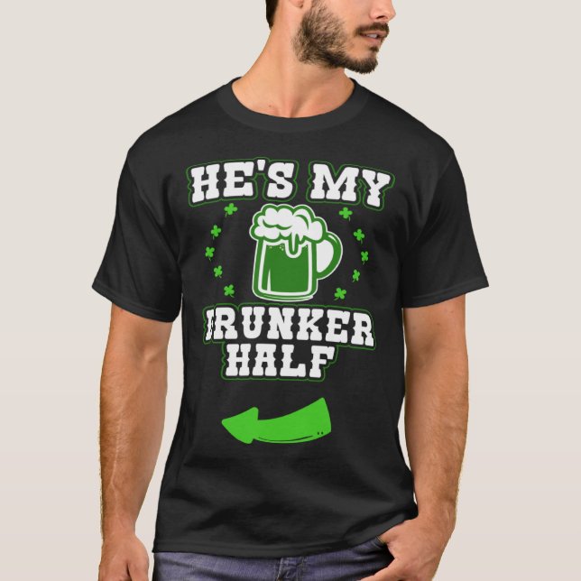 Camiseta His and Hers Matching Irish Drinking Outfit St Pat (Frente)