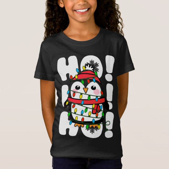 Camiseta Ho Ho Ho Natal Luz Pinguim Bonito (Frente)