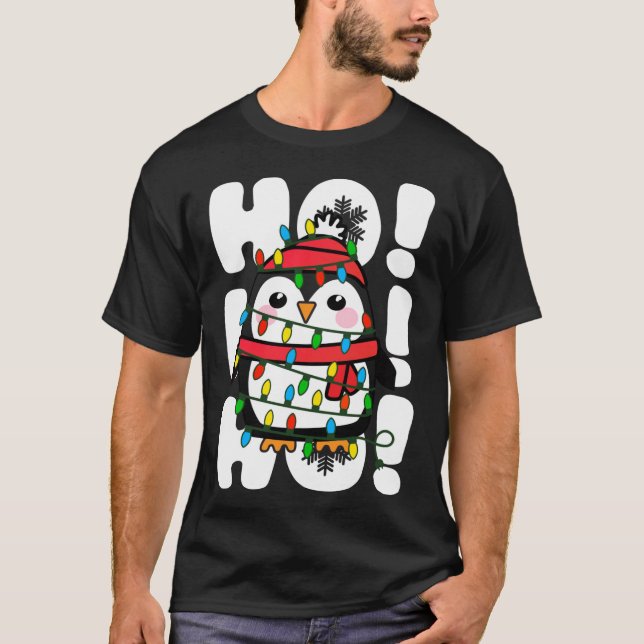 Camiseta Ho Ho Ho Natal Luz Pinguim Bonito (Frente)