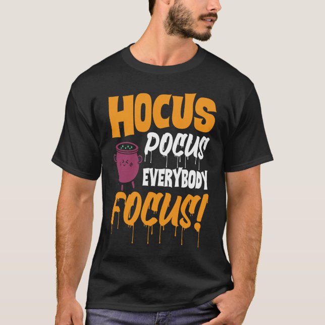 Camiseta Hocus Pocus Everybody Focus   Haloween (Frente)