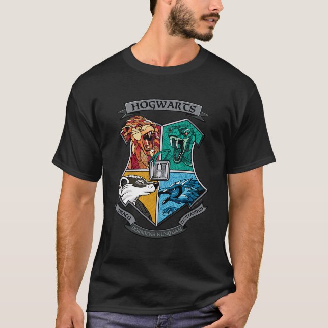 Camiseta HOGWARTS™ Crosshatch Emblem (Frente)