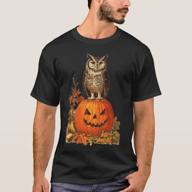 CAMISETA HOJE EM HALLOWEEN PUMPKIN E SAÍDAS DO OUTONO (Frente)