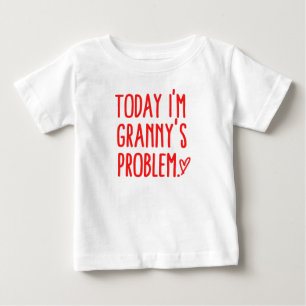 Camiseta Hoje sou o problema da vovó