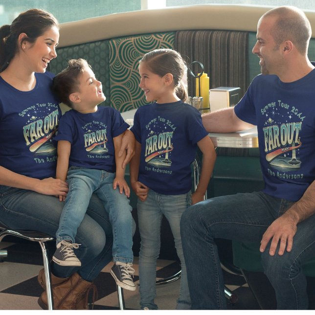 Camiseta Homem Retro Slogan Família Personalizada de Longe  (Criador carregado)