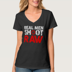 Camiseta Homens de verdade tiram fotografia raw operador de
