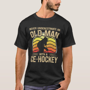 Camiseta Homens Do Jogador De Hóquei No Gelo Nunca Subestim