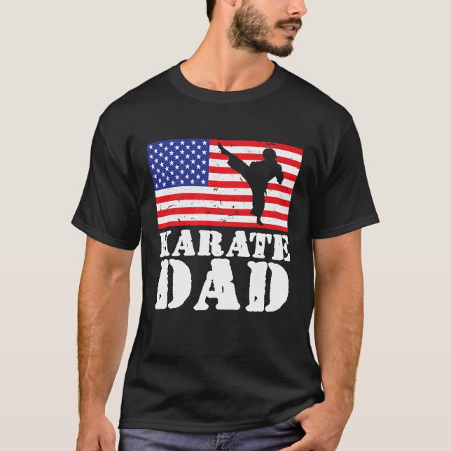 Camiseta Homens Pais De Karate, Bandeira Sofrida Dos Eua, (Frente)