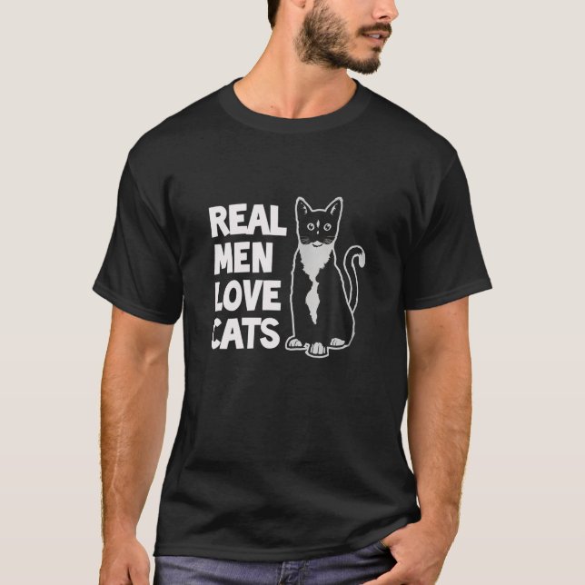 Camiseta Homens Reais Como Gatos Pai De Marido Dando Ama En (Frente)