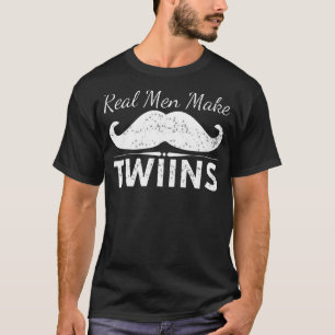 Camiseta Homens Reais Fazem Gêmeos Engraçados Dizendo 2