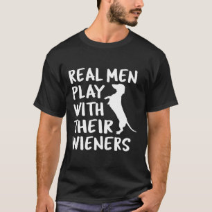 Camiseta Homens Verdadeiros Brincam Com Seus Deuses Engraça