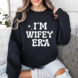 Camiseta Honeymoon Wifey Era Sweatshirt